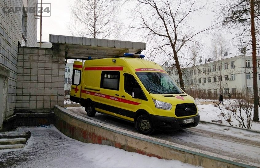 Двое саровчан приняли большую дозу медикаментов одновременно с алкоголем