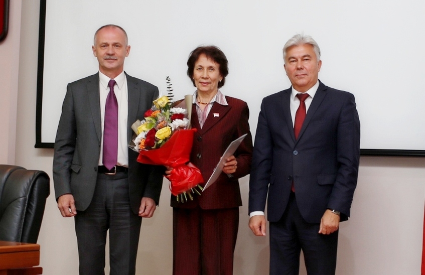 Нина Тришина удостоена знака «Заслуженный ветеран Нижегородской области»