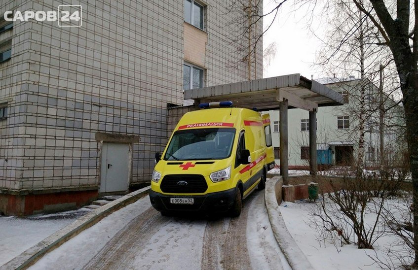 Саровчанин ранил себя в шею
