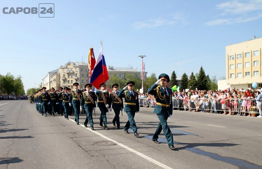 Зарплату военным поднимут с 1 сентября