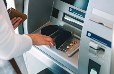ЦБ РФ рекомендовал банкам ограничить выдачу наличных в банкоматах