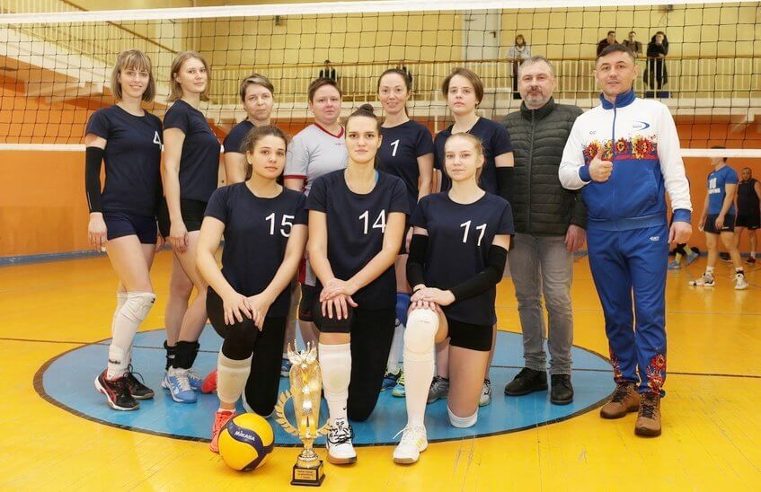 Женская команда «Атом» выиграла открытый Кубок Сарова по волейболу