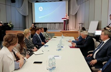 Евгений Люлин: в регионе нужно сформировать серьезную программу подготовки кадров молодых специалистов (ВИДЕО)