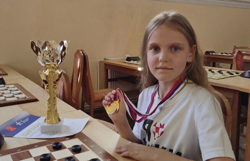 София Дудник выиграла турнир по шашкам в Санкт-Петербурге