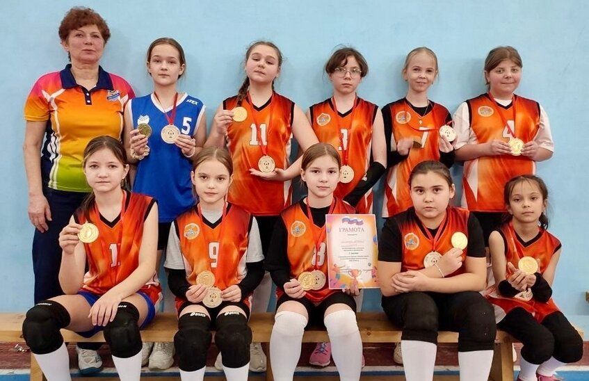 Юные волейболистки «Икара» добились успеха на выездных соревнованиях